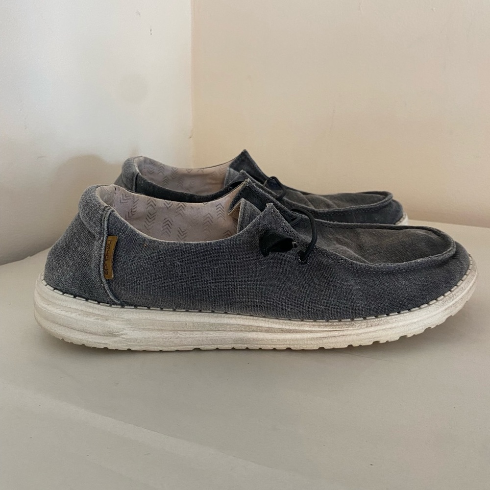 Hey dude Wendy Chambray off black size 9 slip on shoes gray women's comfort